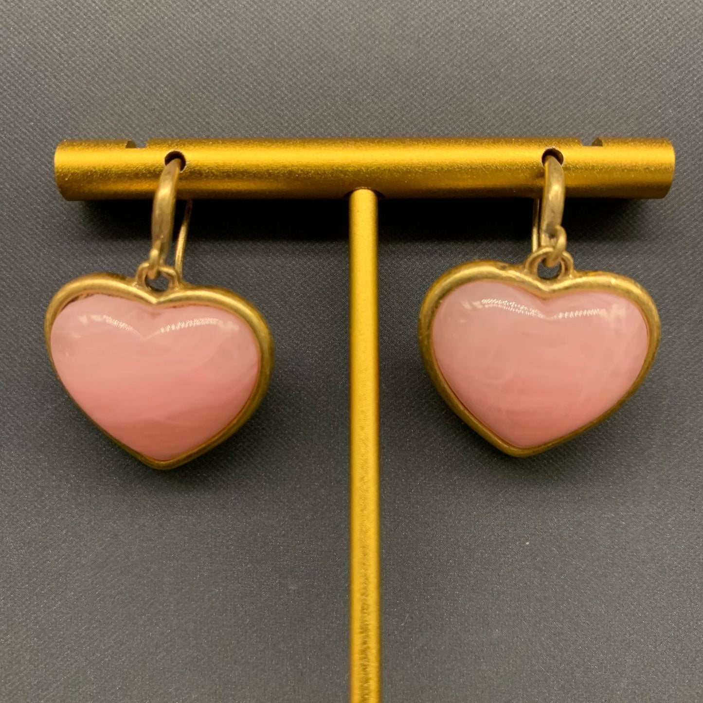 Heart-shaped pink earrings
